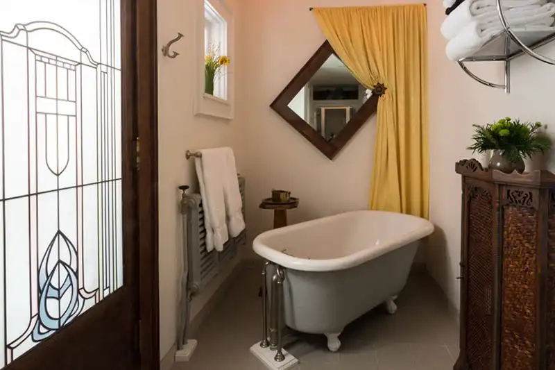 Luxury Amenities 2